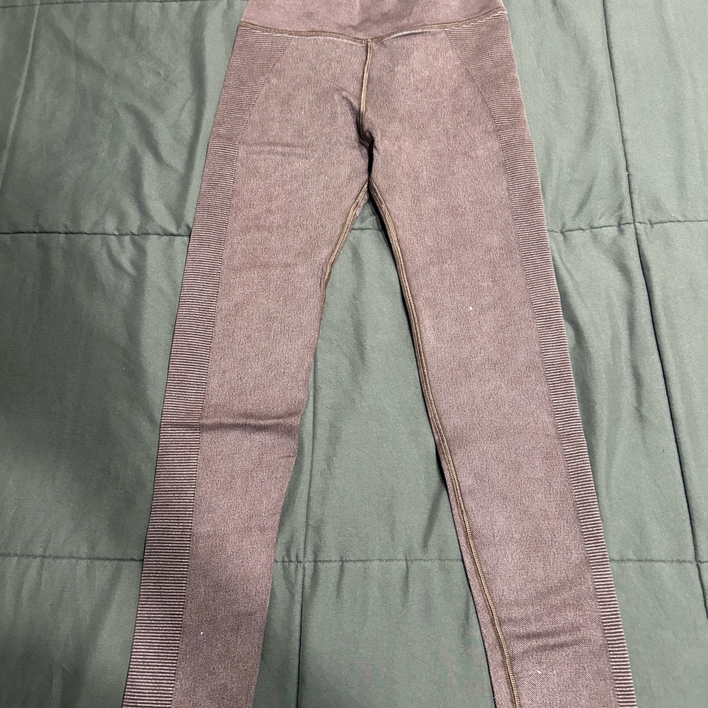 NWT Offline by Aerie Seamless 7/8 Leggings Medium in dark brown